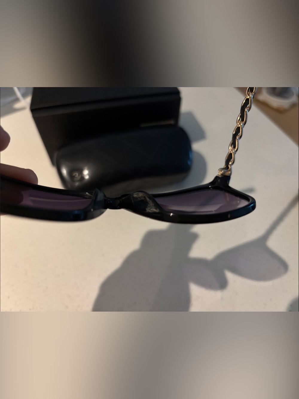 CHANEL Sunglasses with Quilted Leather Case - Picture 6 of 13